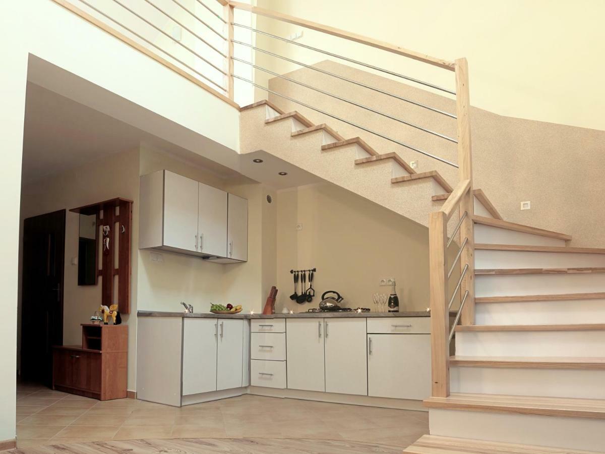 Apartamenty Przy Trakcie Cesarskim Wegierska Gorka Esterno foto