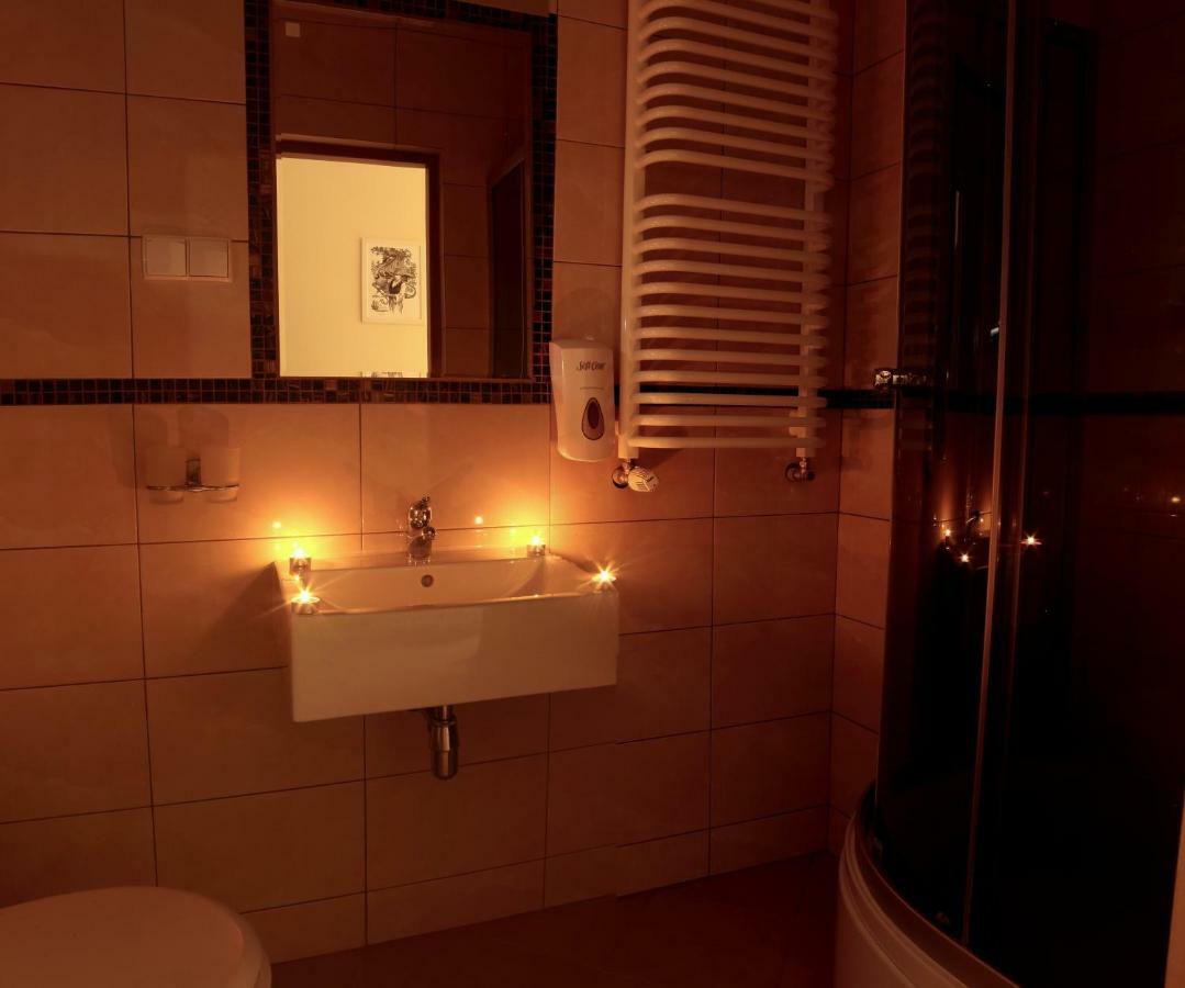 Apartamenty Przy Trakcie Cesarskim Wegierska Gorka Esterno foto